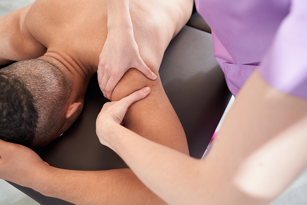 deep-tissue-massage-blacksmiths